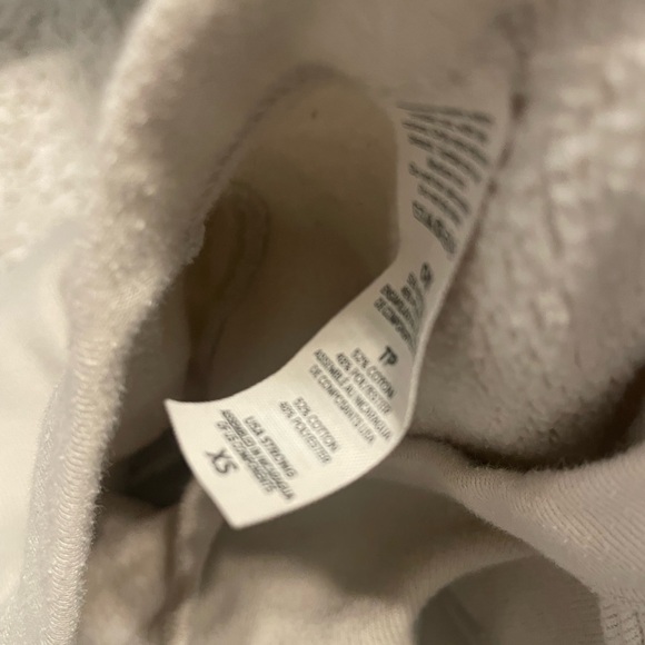 Cream 'MAMA' Sweatshirt - Picture 2 of 2